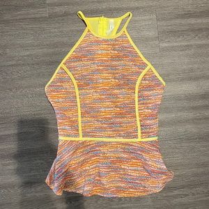 Razor back top
